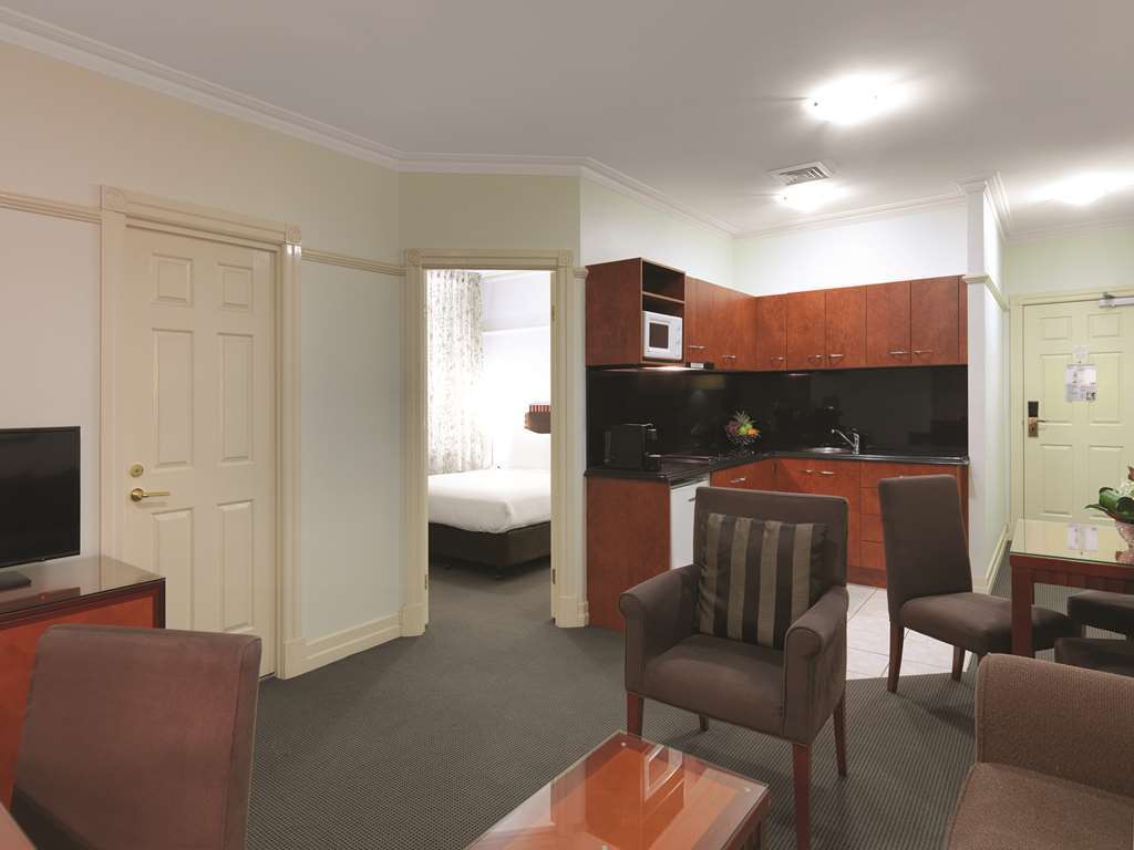 Adina Apartment Hotel Brisbane Anzac Square Room photo